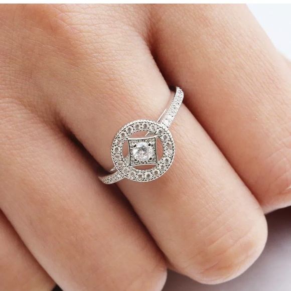 Jewelry - Women 925 Silver Engagement Ring white Sapphire